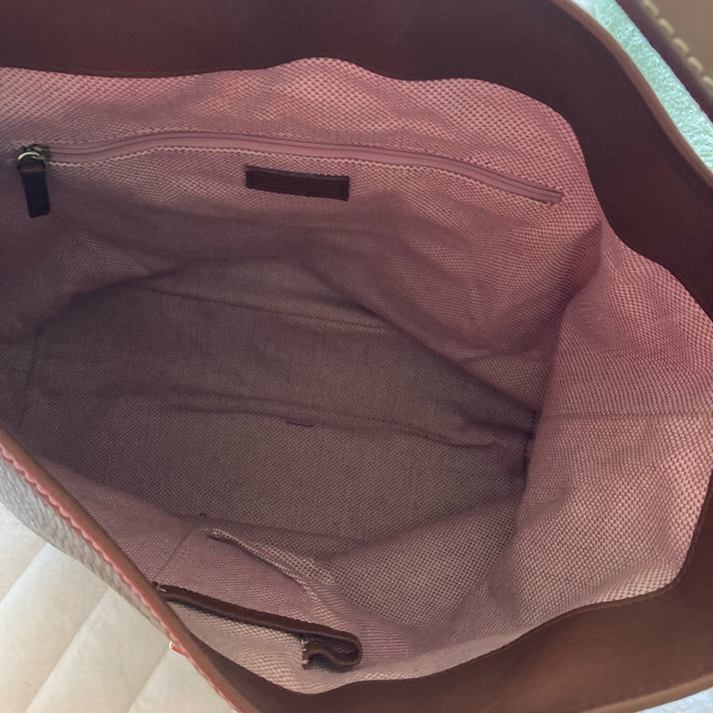 Authentic Dooney & Bourke Purse - Picture 13 of 13